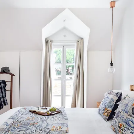 Principe Real, Hidden Terrace, Views By Courtesy Morning Appartement *
